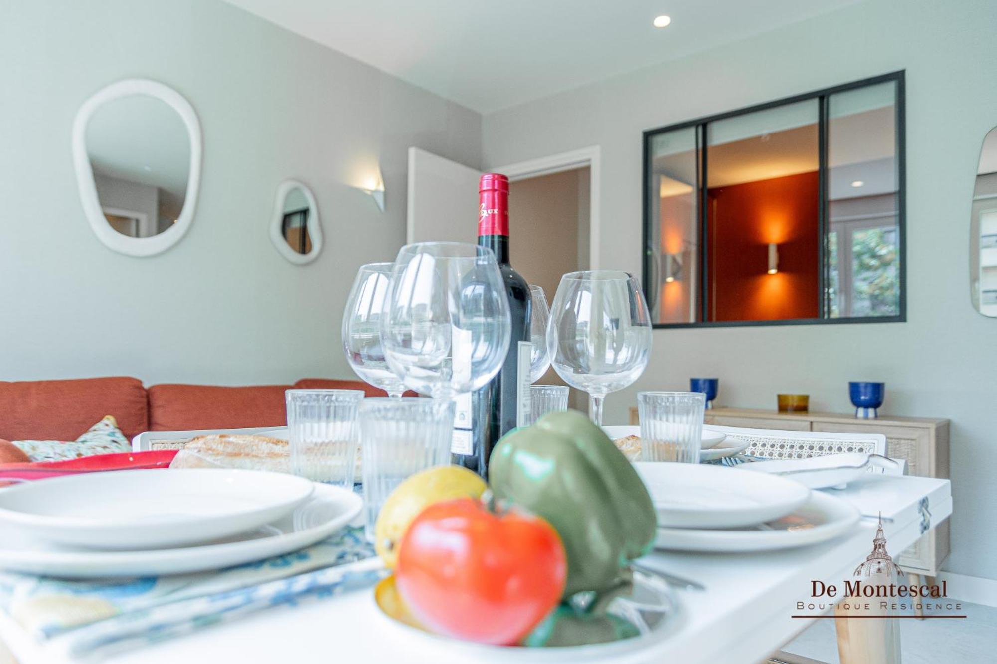 De Montescal - Hot Tub And Ac Cosy Apartment A Prime Location 40M2 ปารีส ภายนอก รูปภาพ