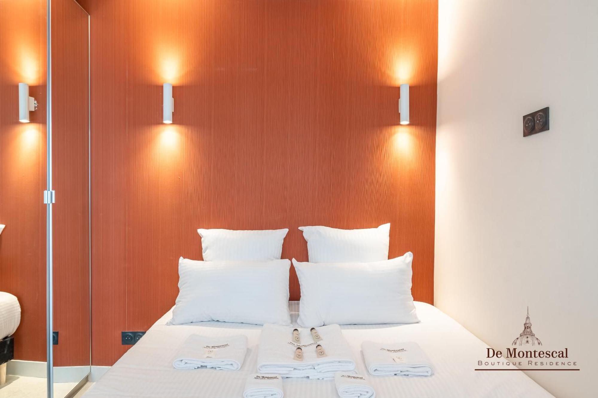 De Montescal - Hot Tub And Ac Cosy Apartment A Prime Location 40M2 ปารีส ภายนอก รูปภาพ