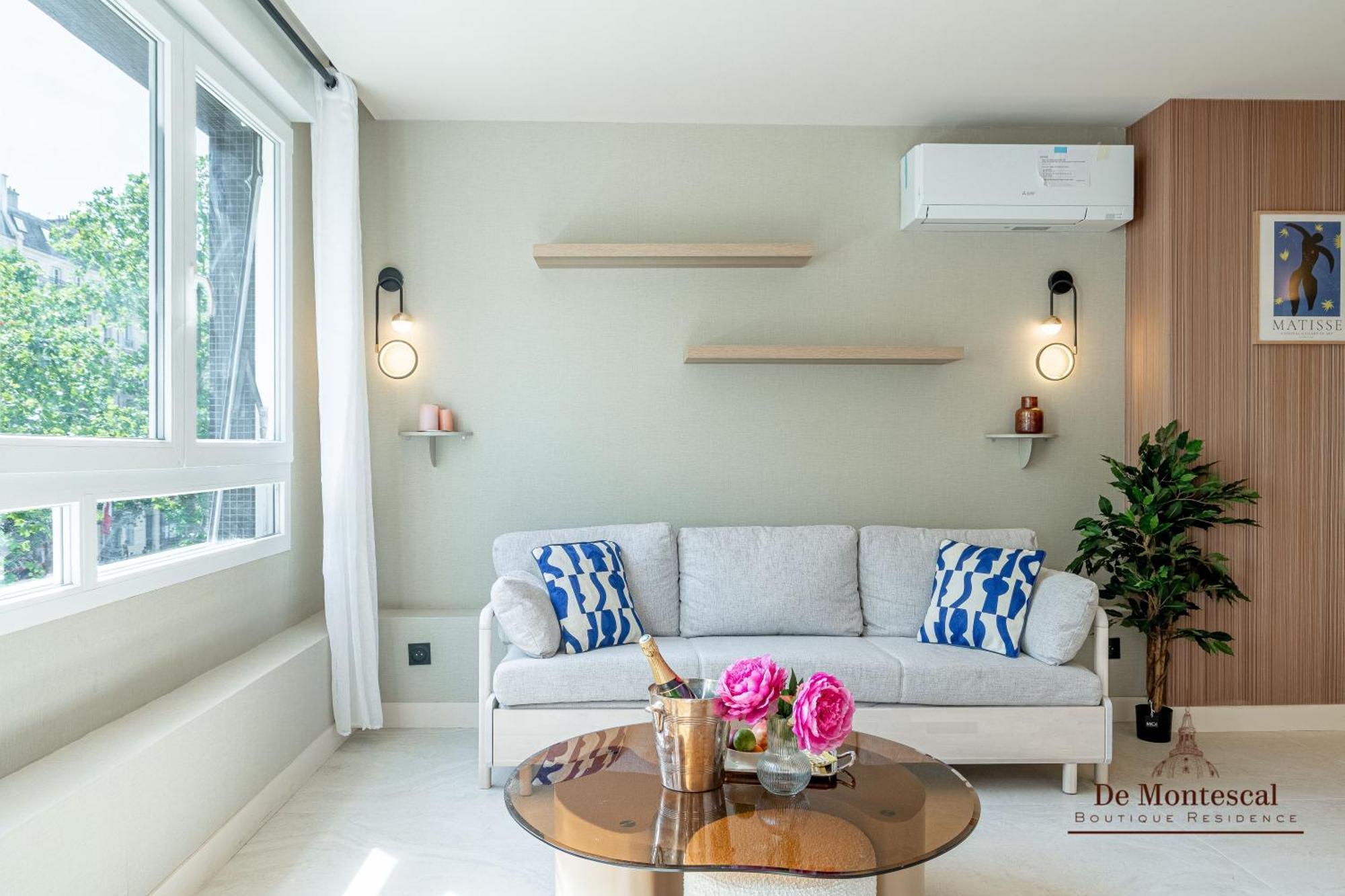 De Montescal - Hot Tub And Ac Cosy Apartment A Prime Location 40M2 ปารีส ภายนอก รูปภาพ