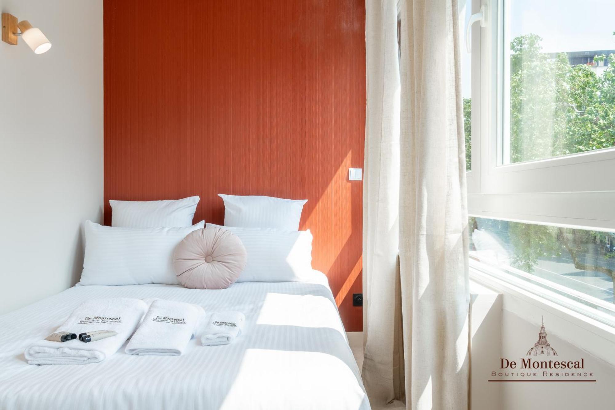 De Montescal - Hot Tub And Ac Cosy Apartment A Prime Location 40M2 ปารีส ภายนอก รูปภาพ