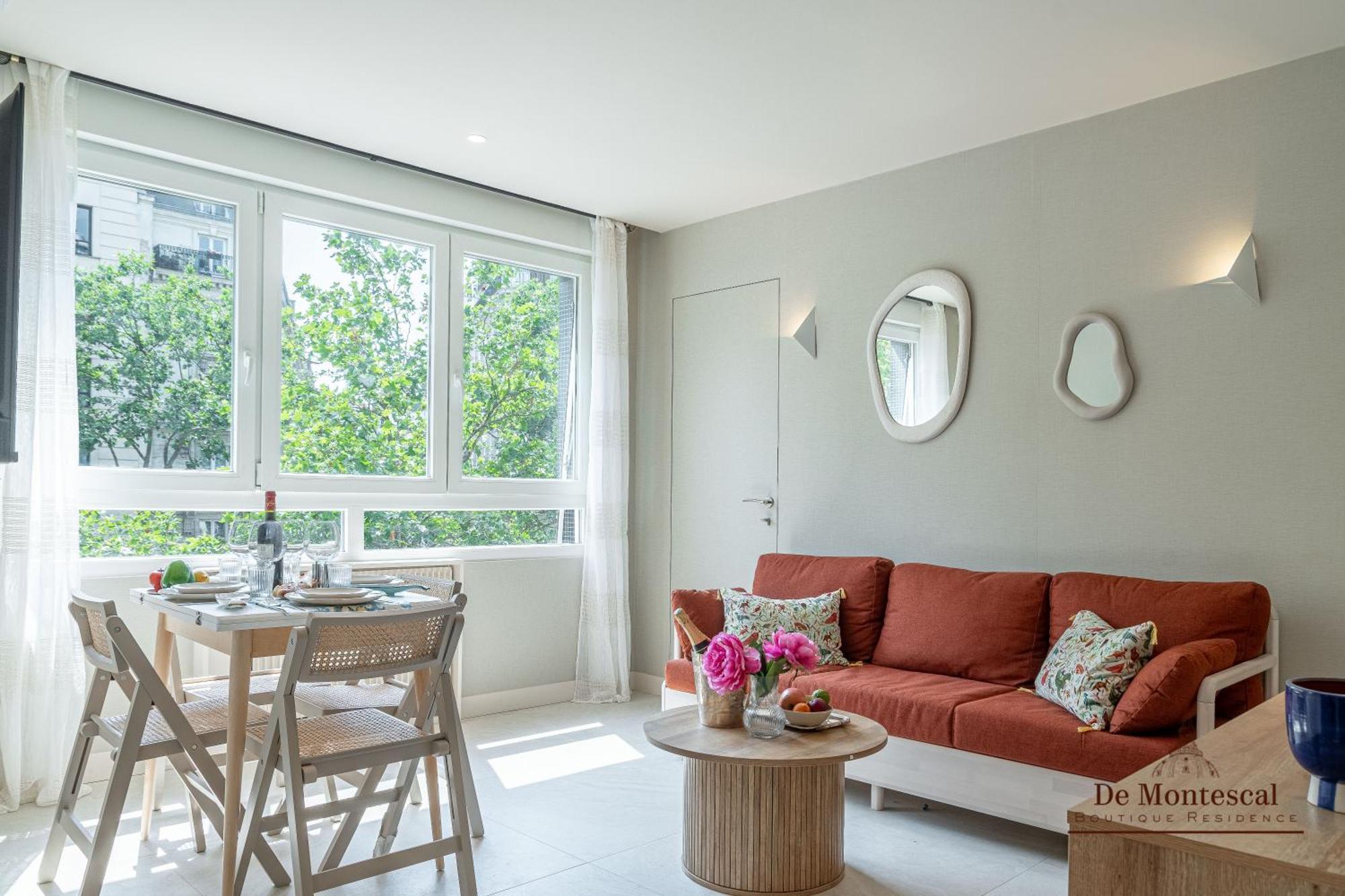De Montescal - Hot Tub And Ac Cosy Apartment A Prime Location 40M2 ปารีส ภายนอก รูปภาพ