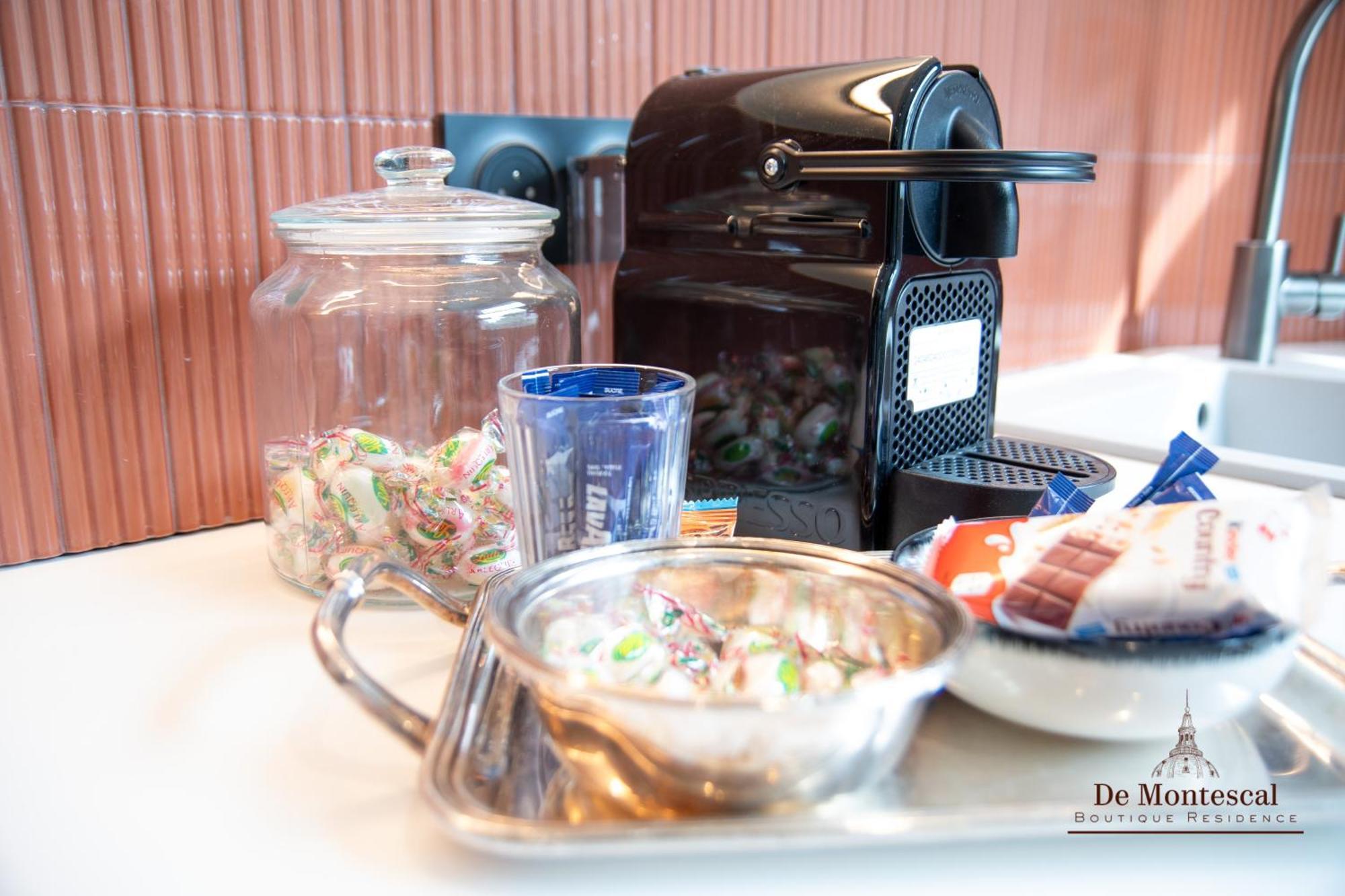 De Montescal - Hot Tub And Ac Cosy Apartment A Prime Location 40M2 ปารีส ภายนอก รูปภาพ