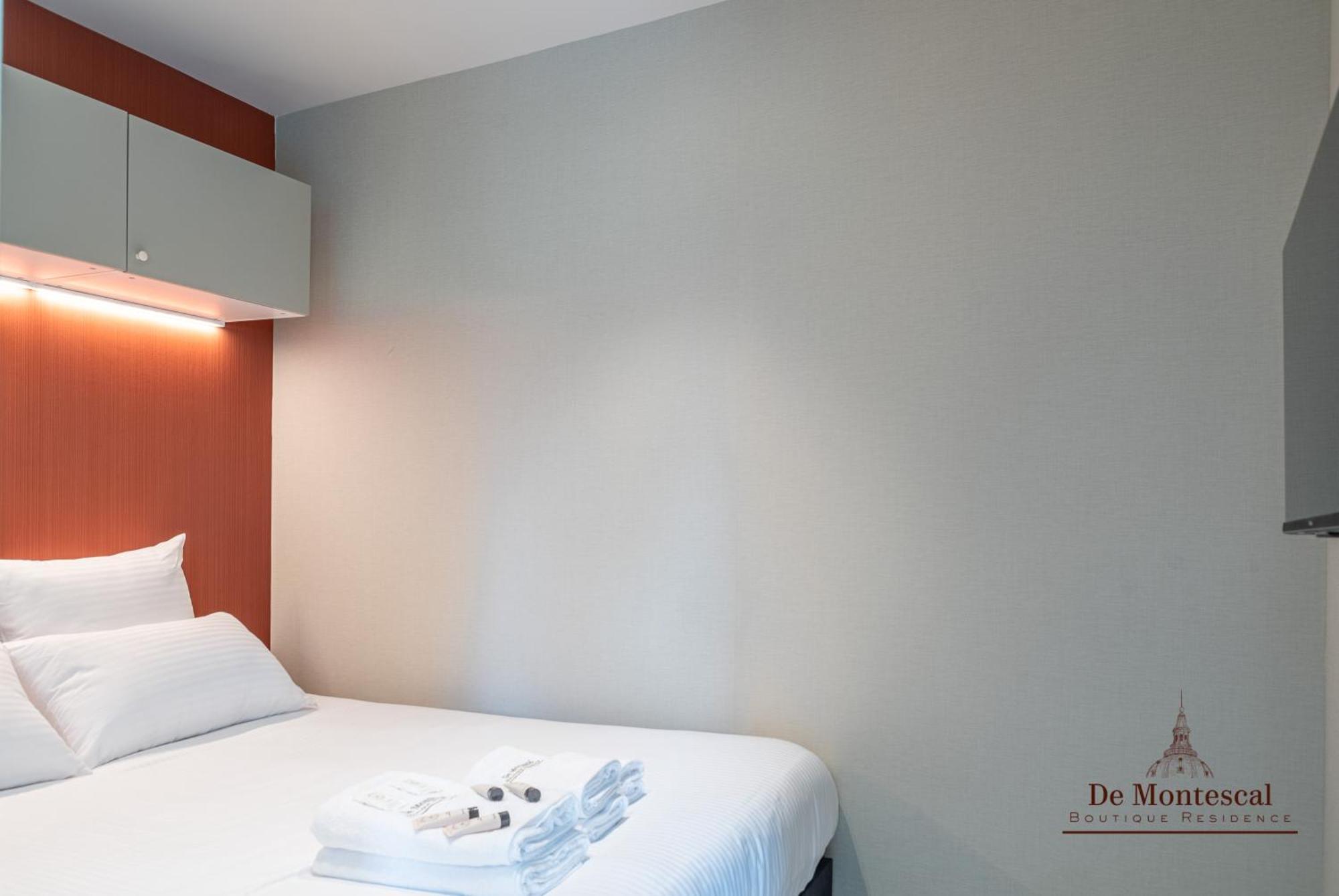 De Montescal - Hot Tub And Ac Cosy Apartment A Prime Location 40M2 ปารีส ภายนอก รูปภาพ